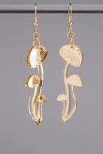 Load image into Gallery viewer, Small Shroom Earrings - Champagne
